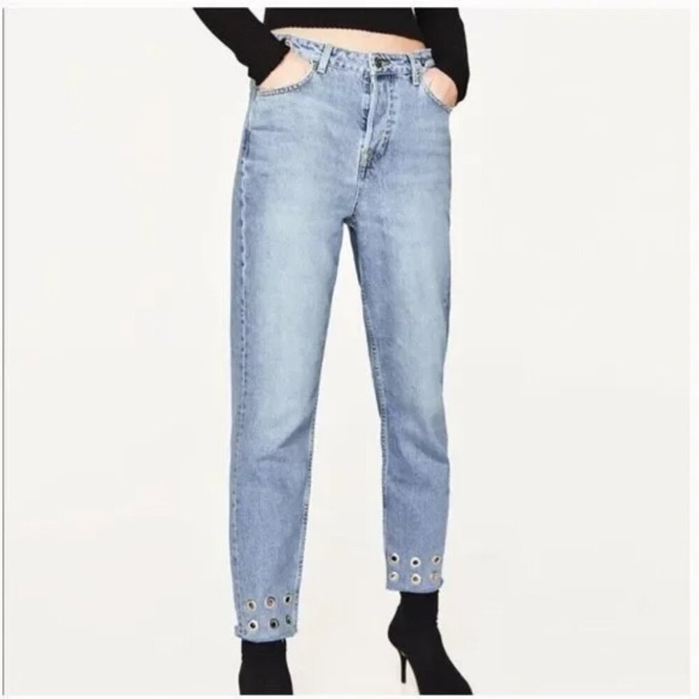 🇪🇸 ZARA washed blue denim jeans with chrome metal eyelets size US6